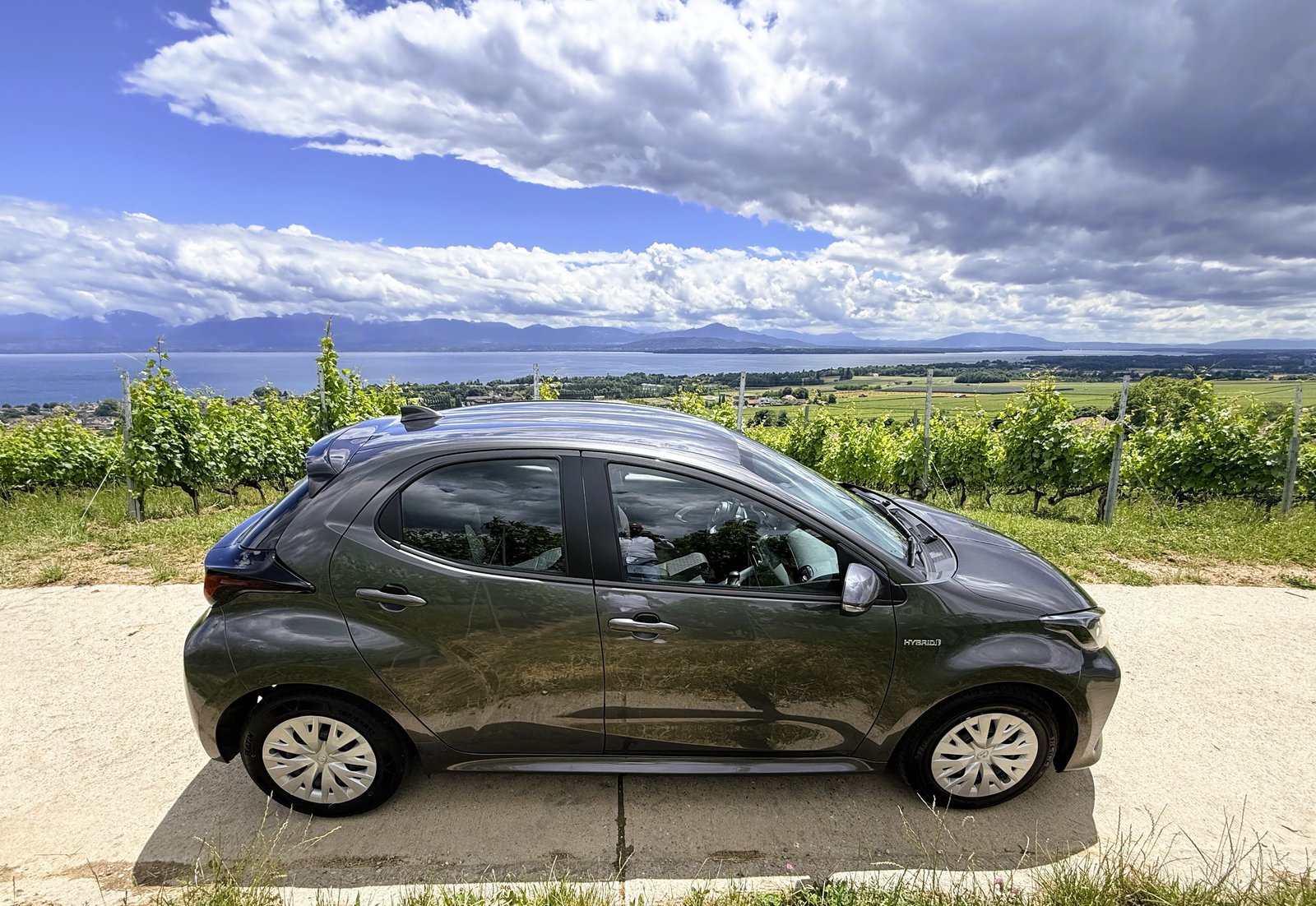 TOYOTA Yaris 1.5 Comfort e-CVT, Voll-Hybrid Benzin/Elektro, Occasion / Gebraucht, Automatik - 6