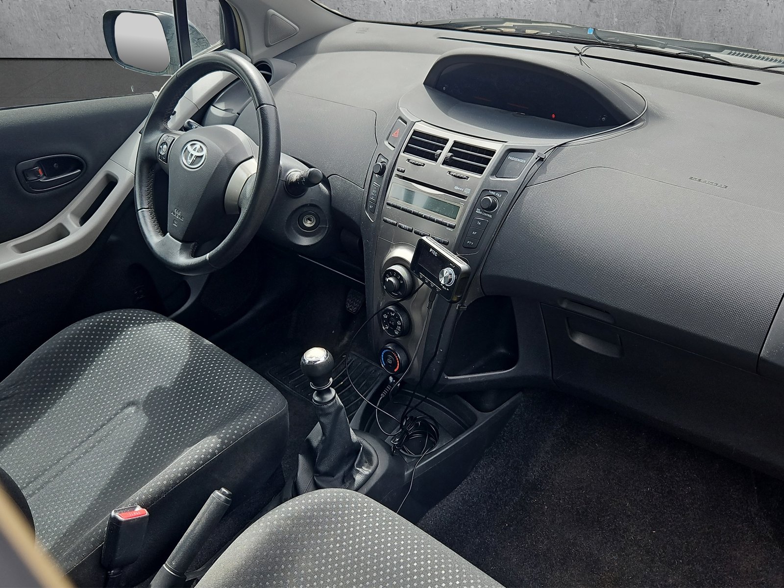TOYOTA Yaris 1.33 Linea Sol, Essence, Occasion / Utilisé, Manuelle - 6