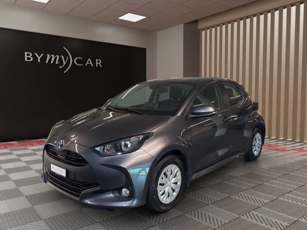 TOYOTA Yaris 1.5 Comfort e-CVT