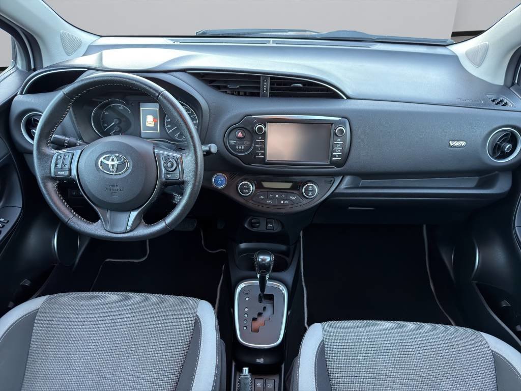 TOYOTA Yaris 1.5 VVT-i Hybrid Y20 e-CVT, Petrol, Second hand / Used, Automatic - 6