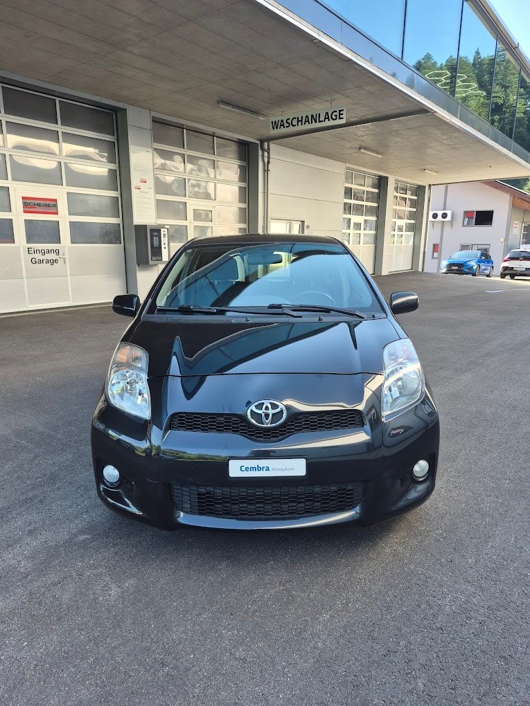 TOYOTA Yaris 1.8 TS, Essence, Occasion / Utilisé, Manuelle - 2