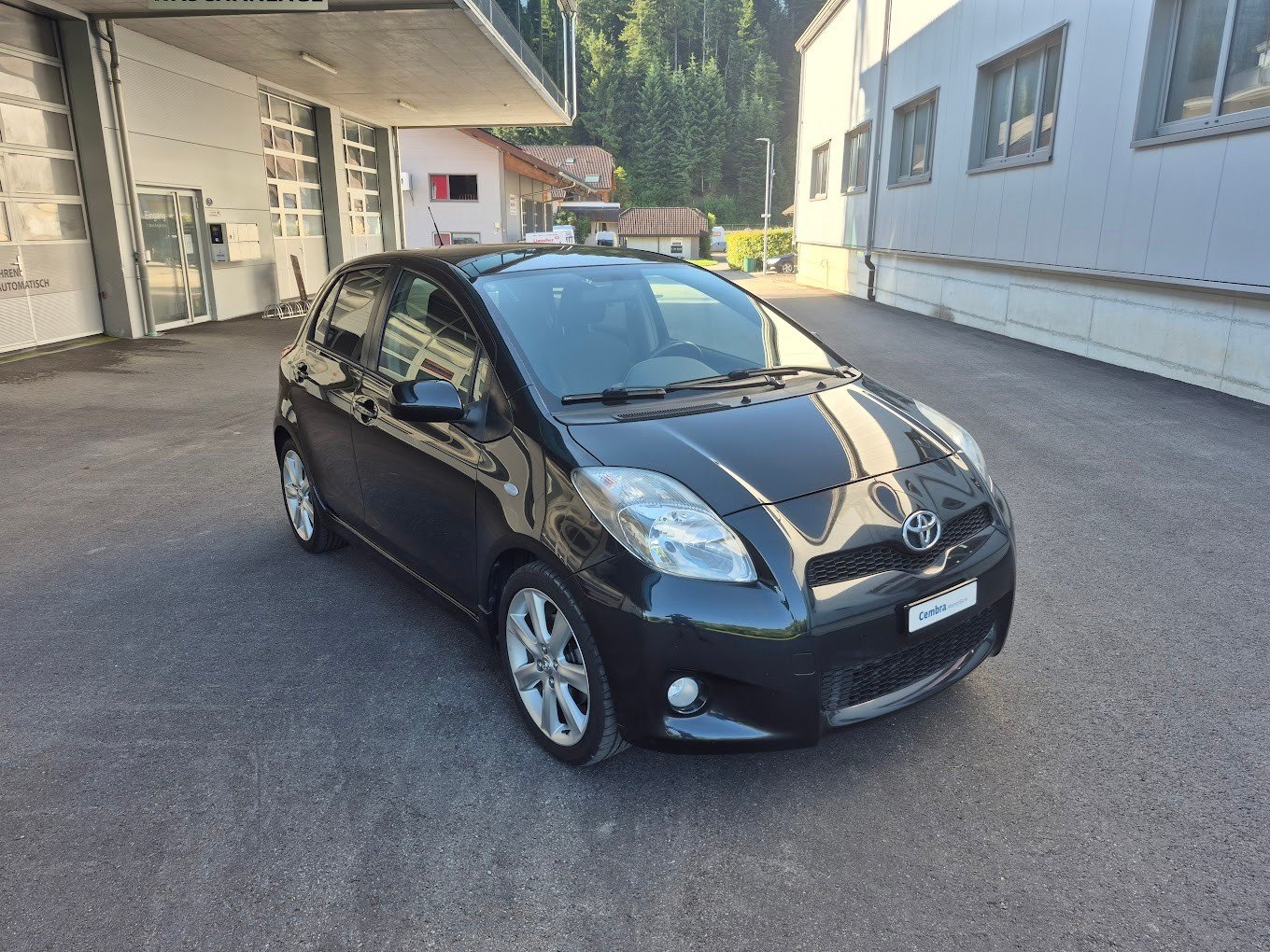 TOYOTA Yaris 1.8 TS, Essence, Occasion / Utilisé, Manuelle - 3
