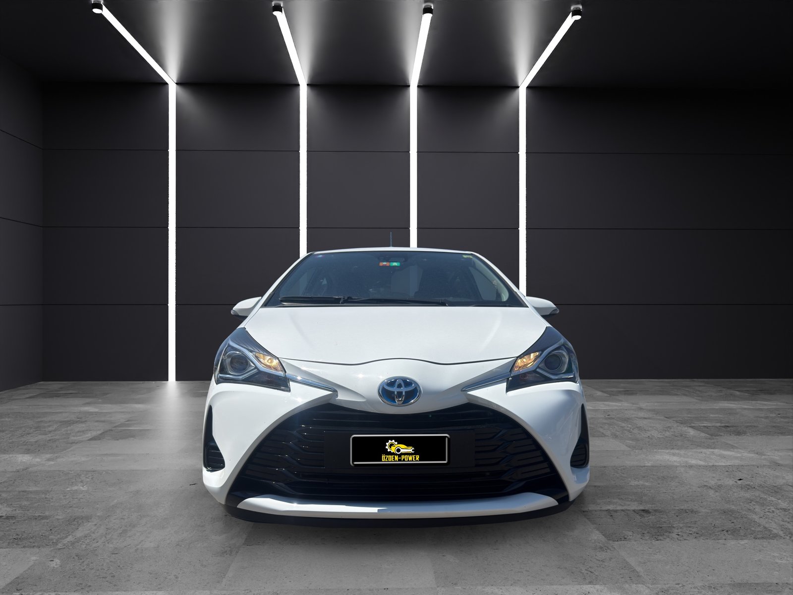 TOYOTA Yaris 1.5 VVT-i Hybrid Trend e-CVT, Voll-Hybrid Benzin/Elektro, Occasion / Gebraucht, Automatik - 2