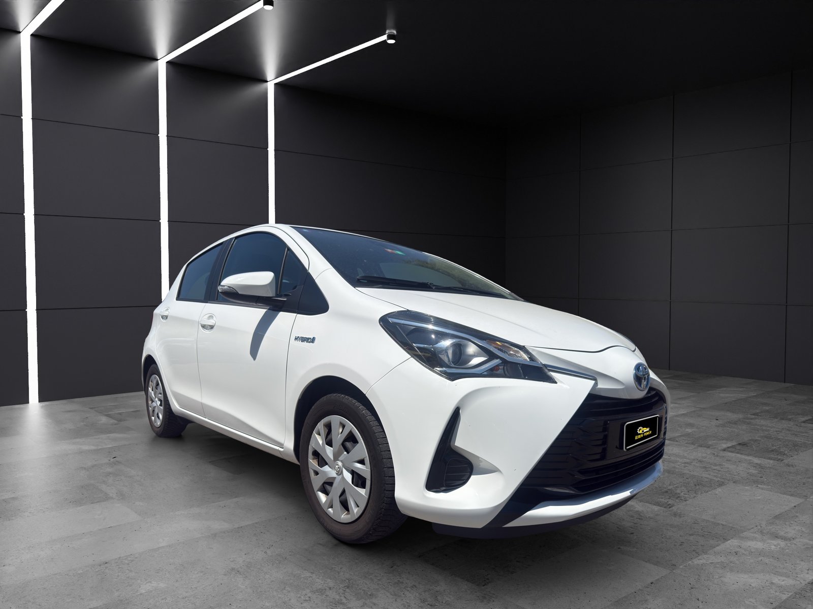TOYOTA Yaris 1.5 VVT-i Hybrid Trend e-CVT, Voll-Hybrid Benzin/Elektro, Occasion / Gebraucht, Automatik - 3