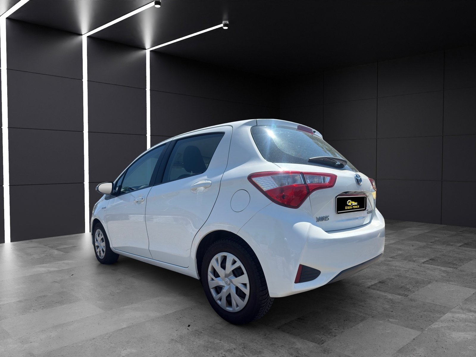 TOYOTA Yaris 1.5 VVT-i Hybrid Trend e-CVT, Voll-Hybrid Benzin/Elektro, Occasion / Gebraucht, Automatik - 6