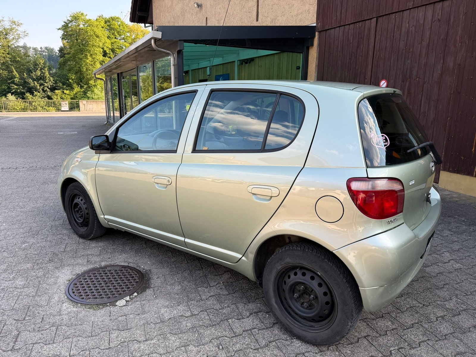 TOYOTA Yaris 1.3 Linea Sol, Petrol, Second hand / Used, Automatic - 6