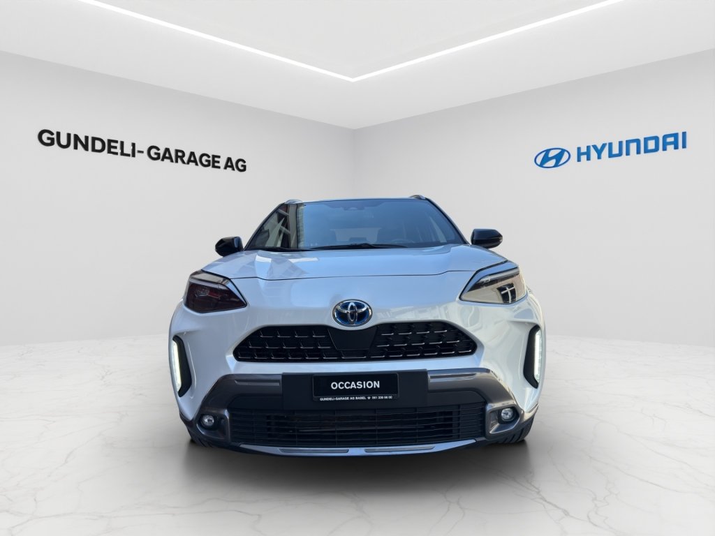 TOYOTA Yaris Cr. 1.5 Pr.Ed AWD A, Voll-Hybrid Benzin/Elektro, Occasion / Gebraucht, Automatik - 2