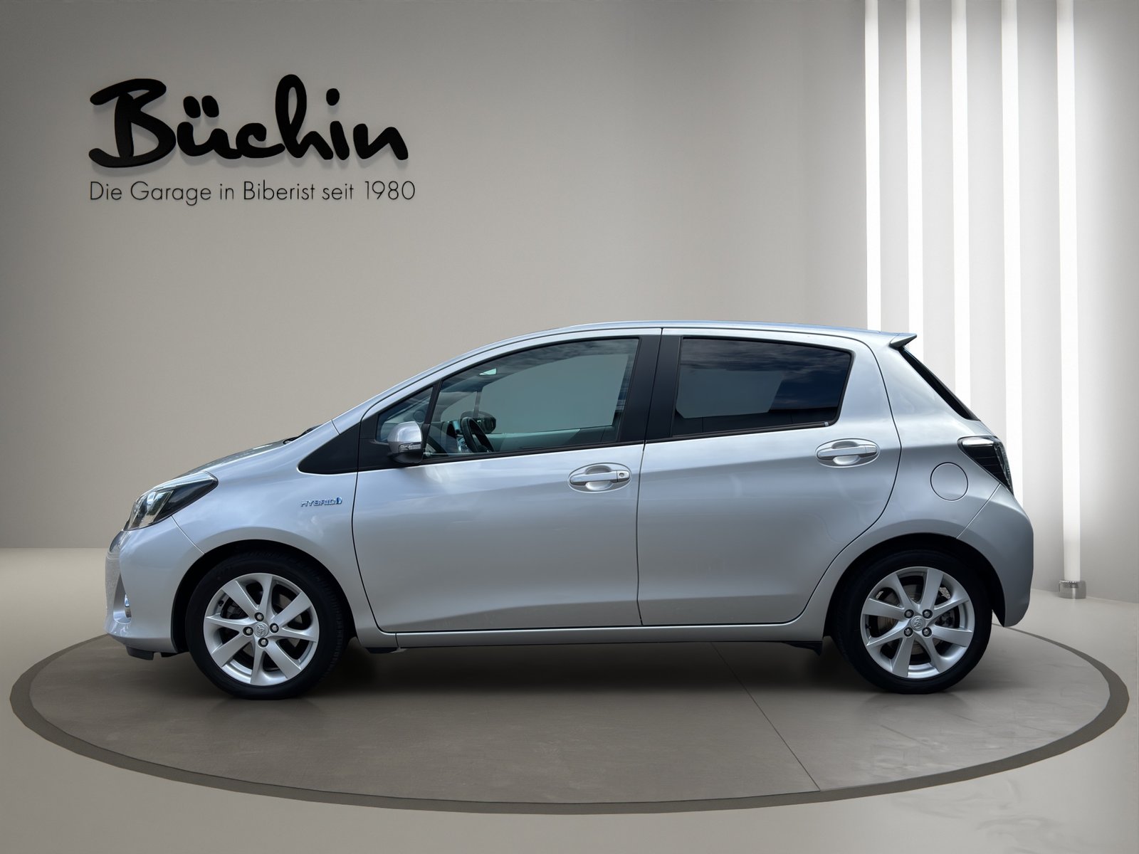 TOYOTA Yaris 1.5 VVT-i Hybrid Sol Premium CVT, Voll-Hybrid Benzin/Elektro, Occasion / Gebraucht, Automatik - 4