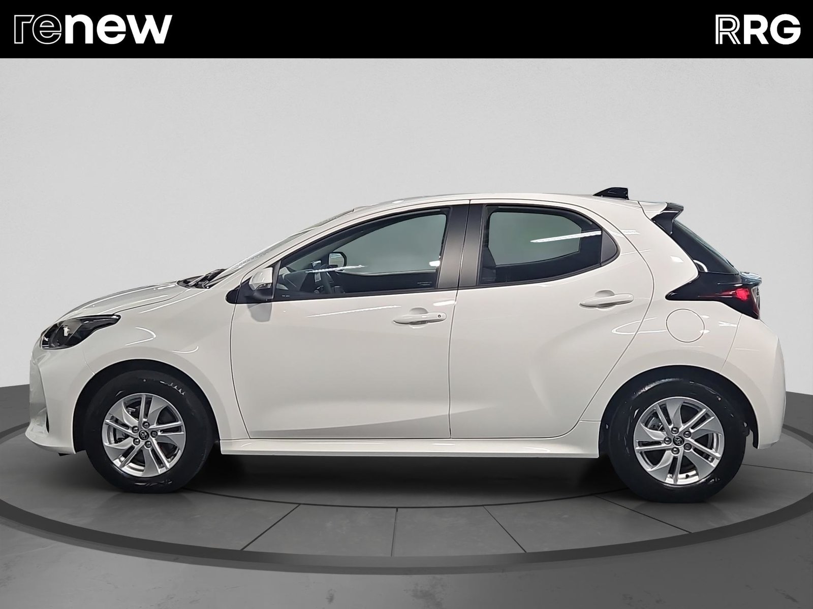 TOYOTA Yaris 1.5 Comfort e-CVT, Full-Hybrid Petrol/Electric, Second hand / Used, Automatic - 6