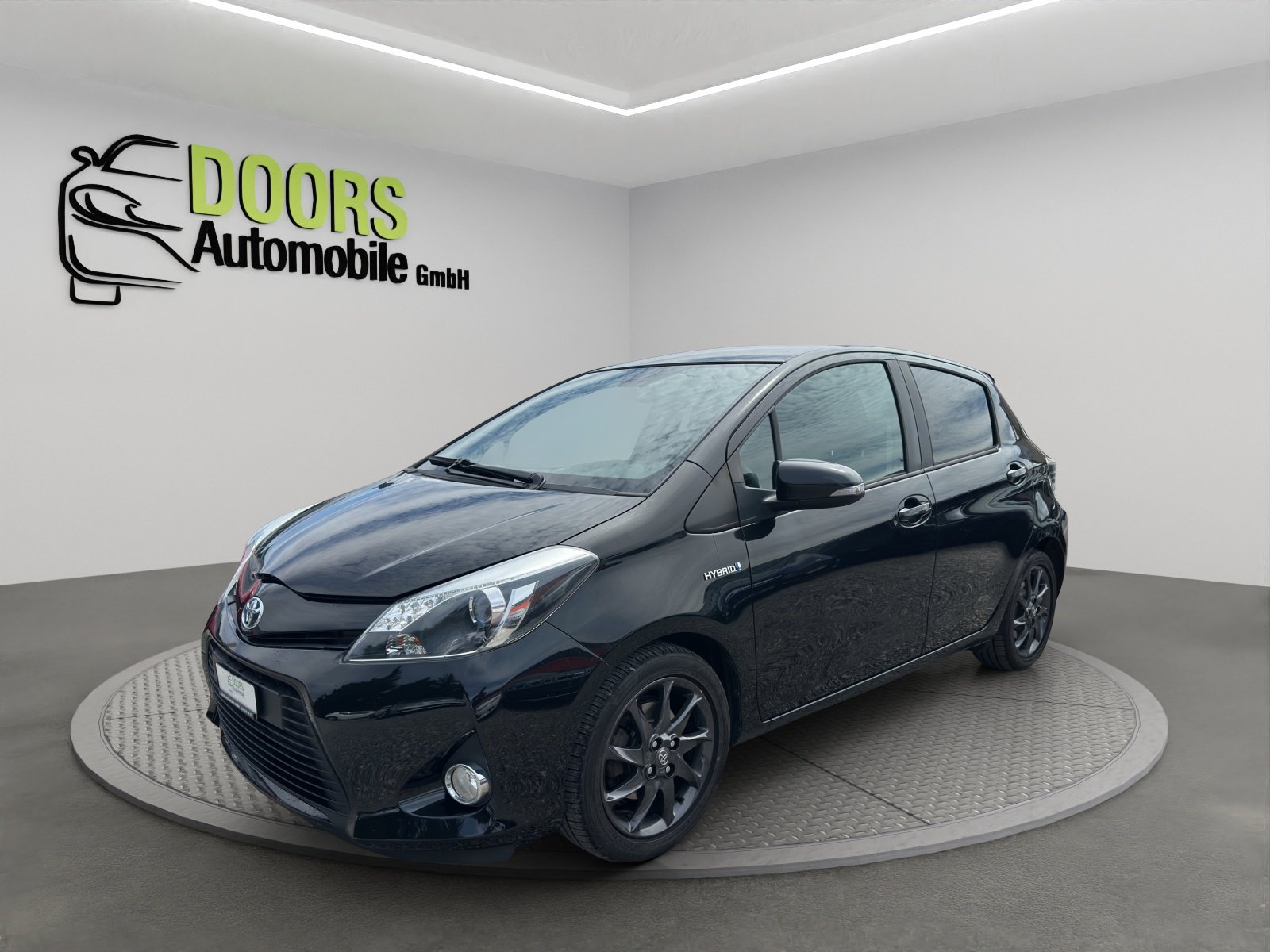 TOYOTA Yaris 1.5 VVT-i Hybrid Sol Premium CVT, Full-Hybrid Petrol/Electric, Second hand / Used, Automatic - 2
