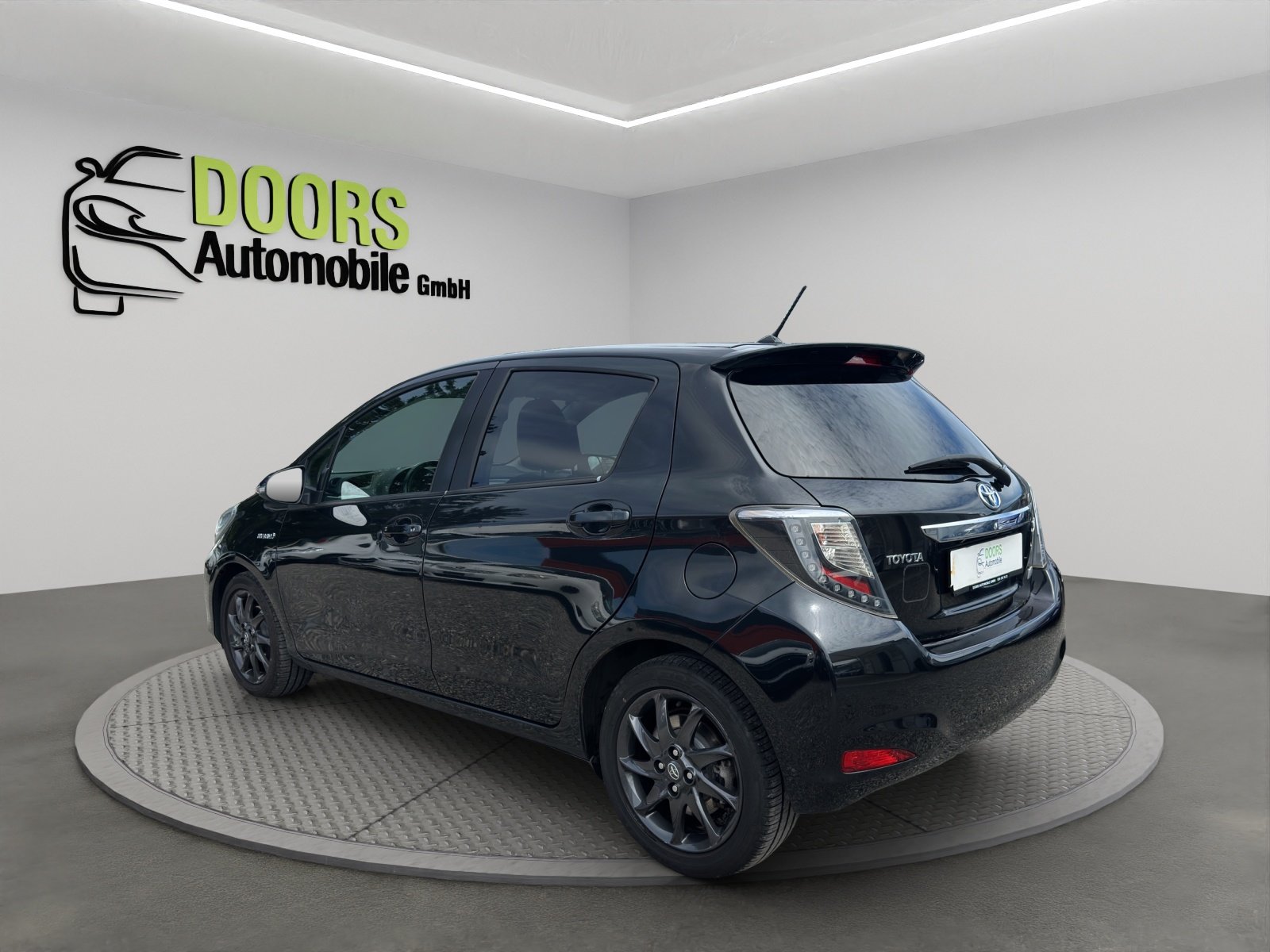 TOYOTA Yaris 1.5 VVT-i Hybrid Sol Premium CVT, Full-Hybrid Petrol/Electric, Second hand / Used, Automatic - 4