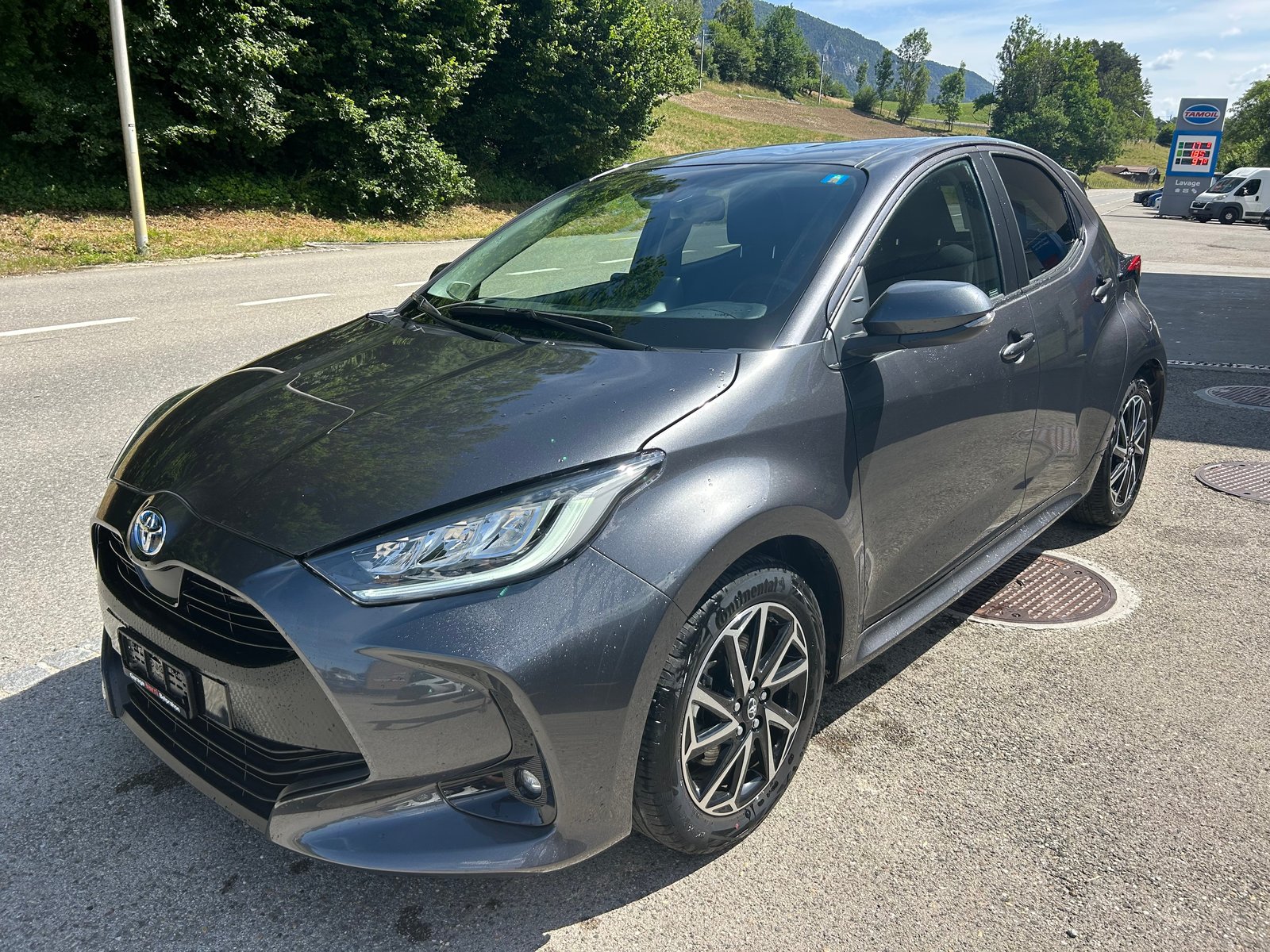 TOYOTA Yaris 1.5 Trend e-CVT, Full-Hybrid Petrol/Electric, Second hand / Used, Automatic - 4