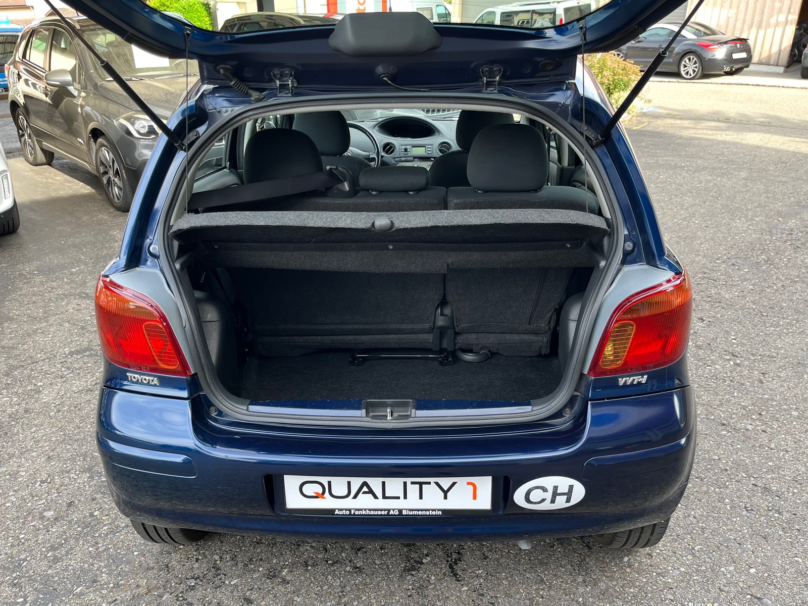 TOYOTA Yaris 1.3 Linea Sol, Benzin, Occasion / Gebraucht, Automatik - 7