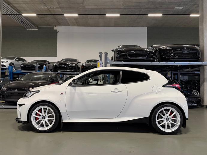 TOYOTA Yaris 1.6 GR Sport *Track pack + upgrade*, Petrol, Second hand / Used, Manual