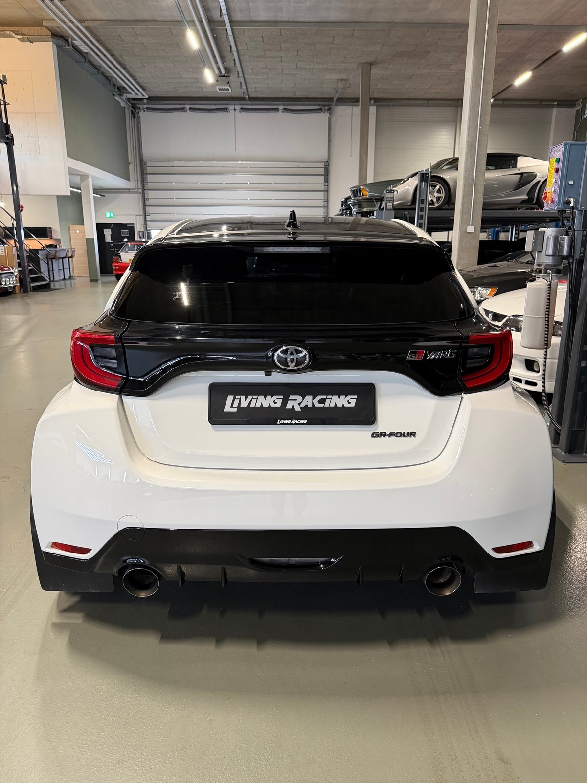 TOYOTA Yaris 1.6 GR Sport *Track pack + upgrade*, Benzin, Occasion / Gebraucht, Handschaltung - 4