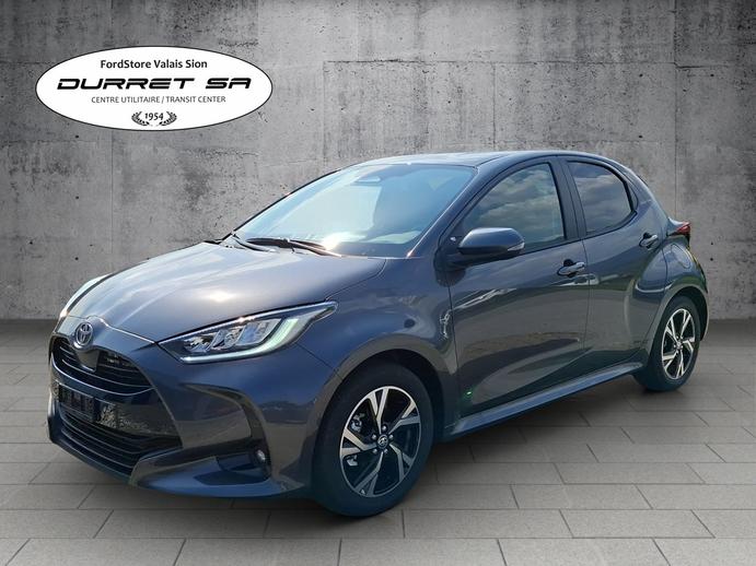 TOYOTA Yaris 1.5 Trend e-CVT, Full-Hybrid Petrol/Electric, Second hand / Used, Automatic