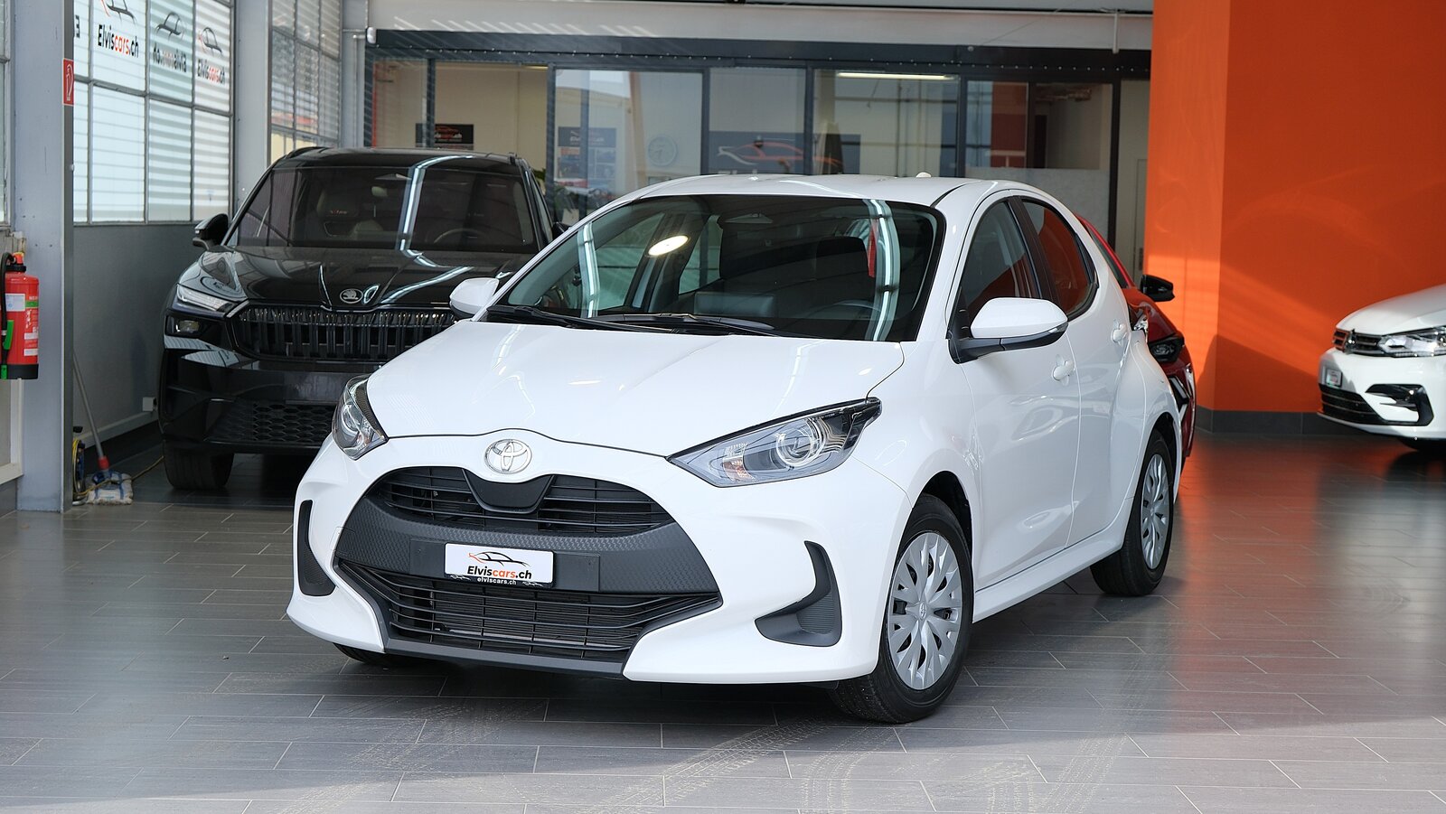 TOYOTA Yaris 1.5 Comfort e-CVT
