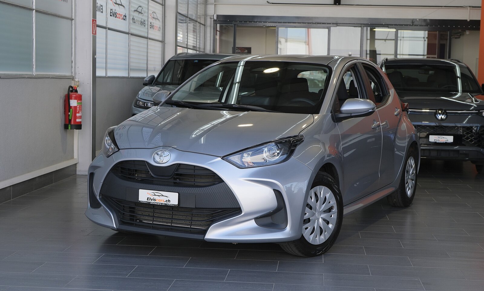 TOYOTA Yaris 1.5 Comfort e-CVT