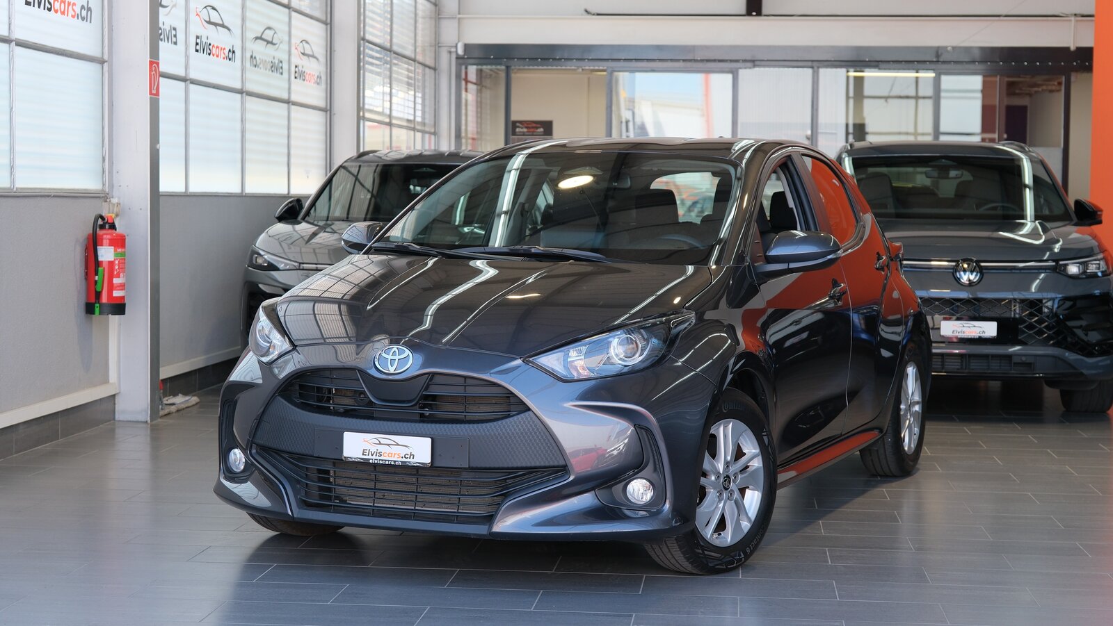 TOYOTA Yaris 1.5 Comfort e-CVT