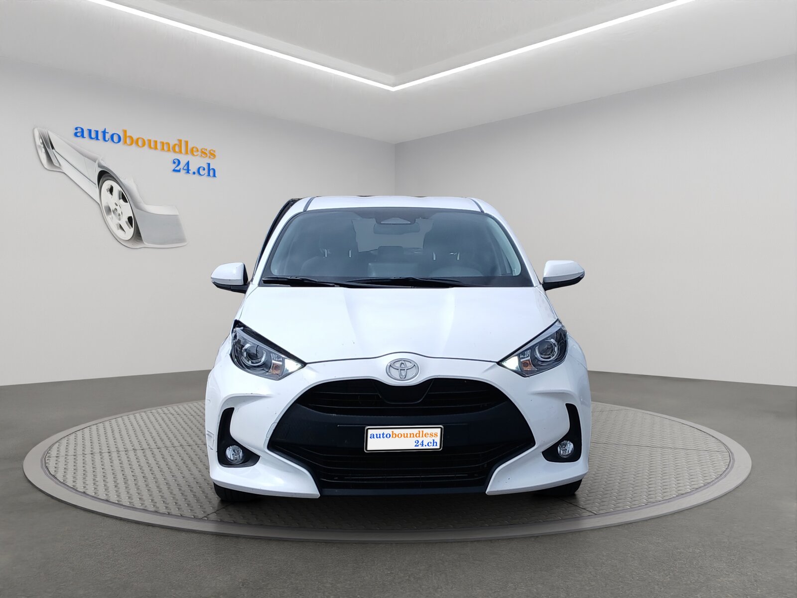 TOYOTA Yaris 1.5 Premium e-CVT