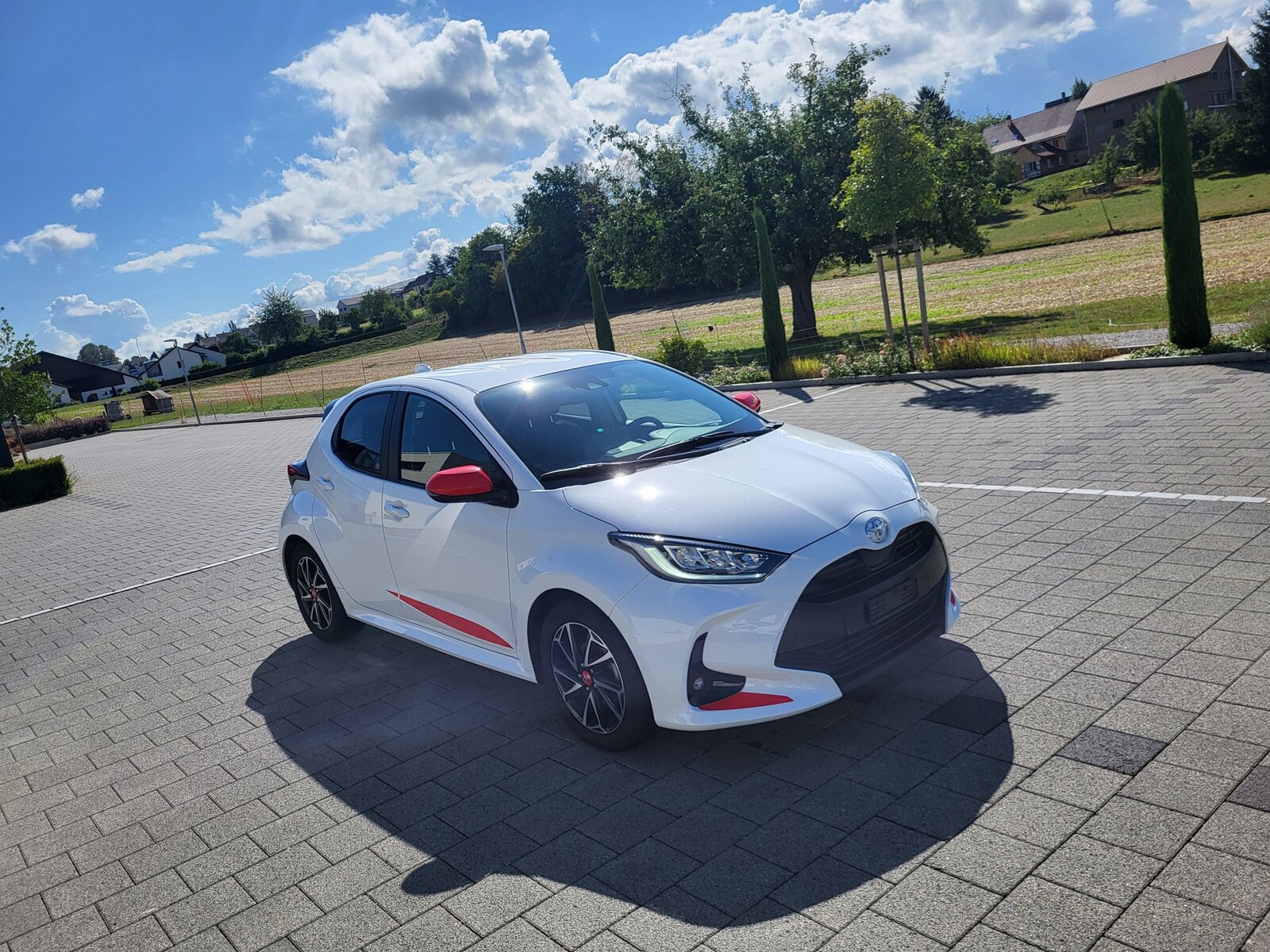 TOYOTA Yaris 1.5 Trend