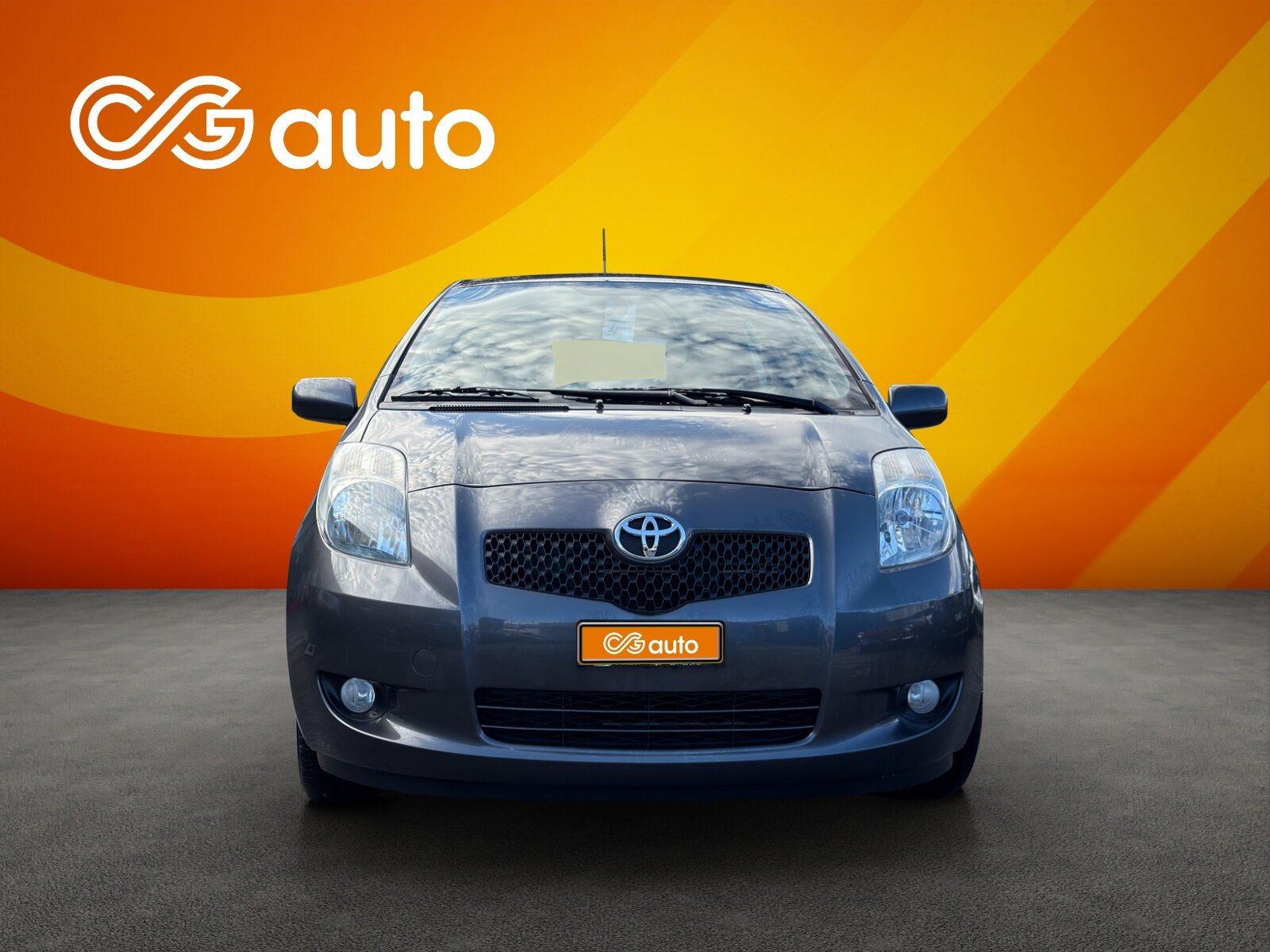 TOYOTA Yaris 1.3 Chic, Benzin, Occasion / Gebraucht, Handschaltung - 3