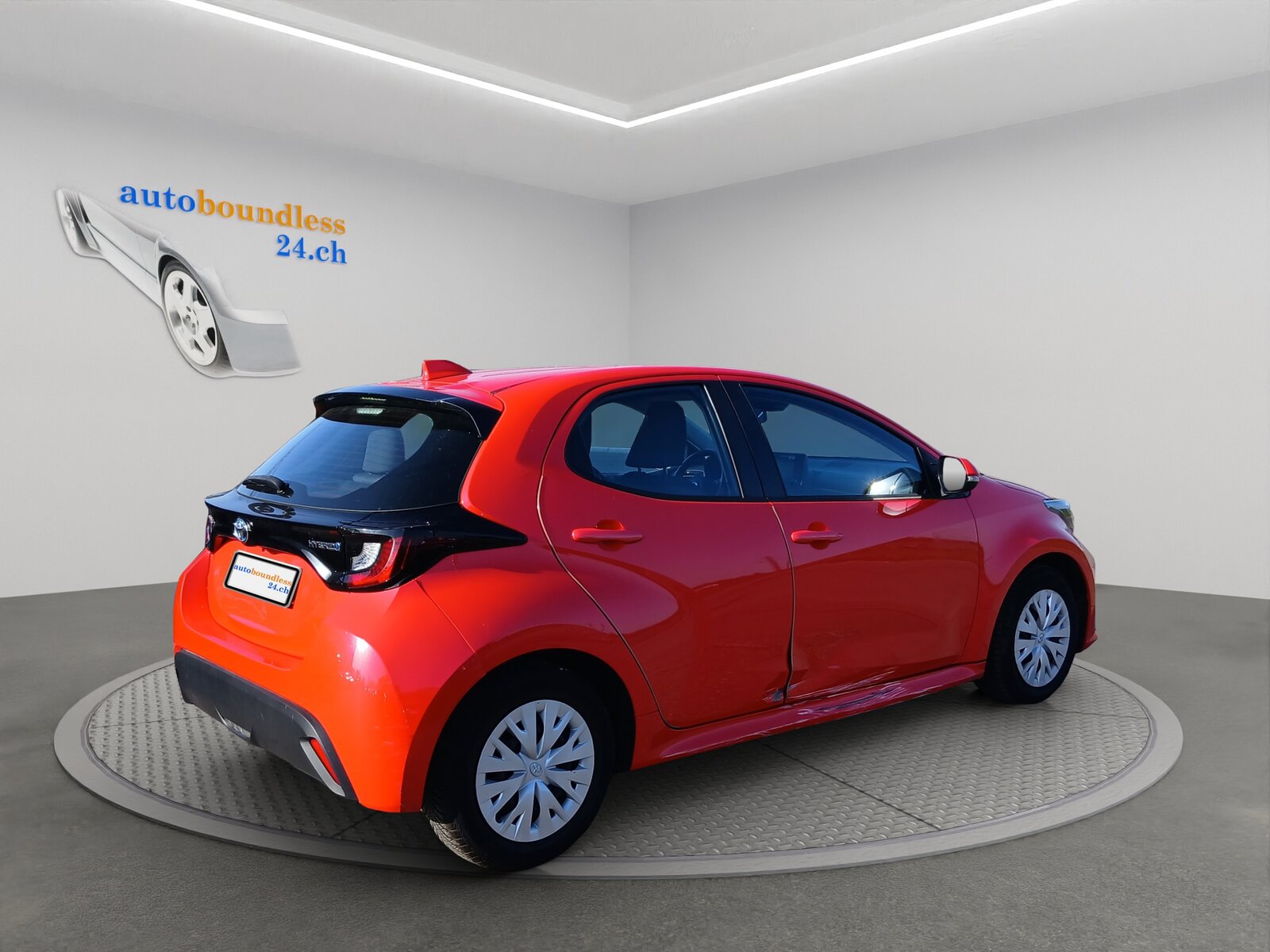 TOYOTA Yaris 1.5 Comfort e-CVT, Hybride Intégral Essence/Électricité, Occasion / Utilisé, Automatique - 4