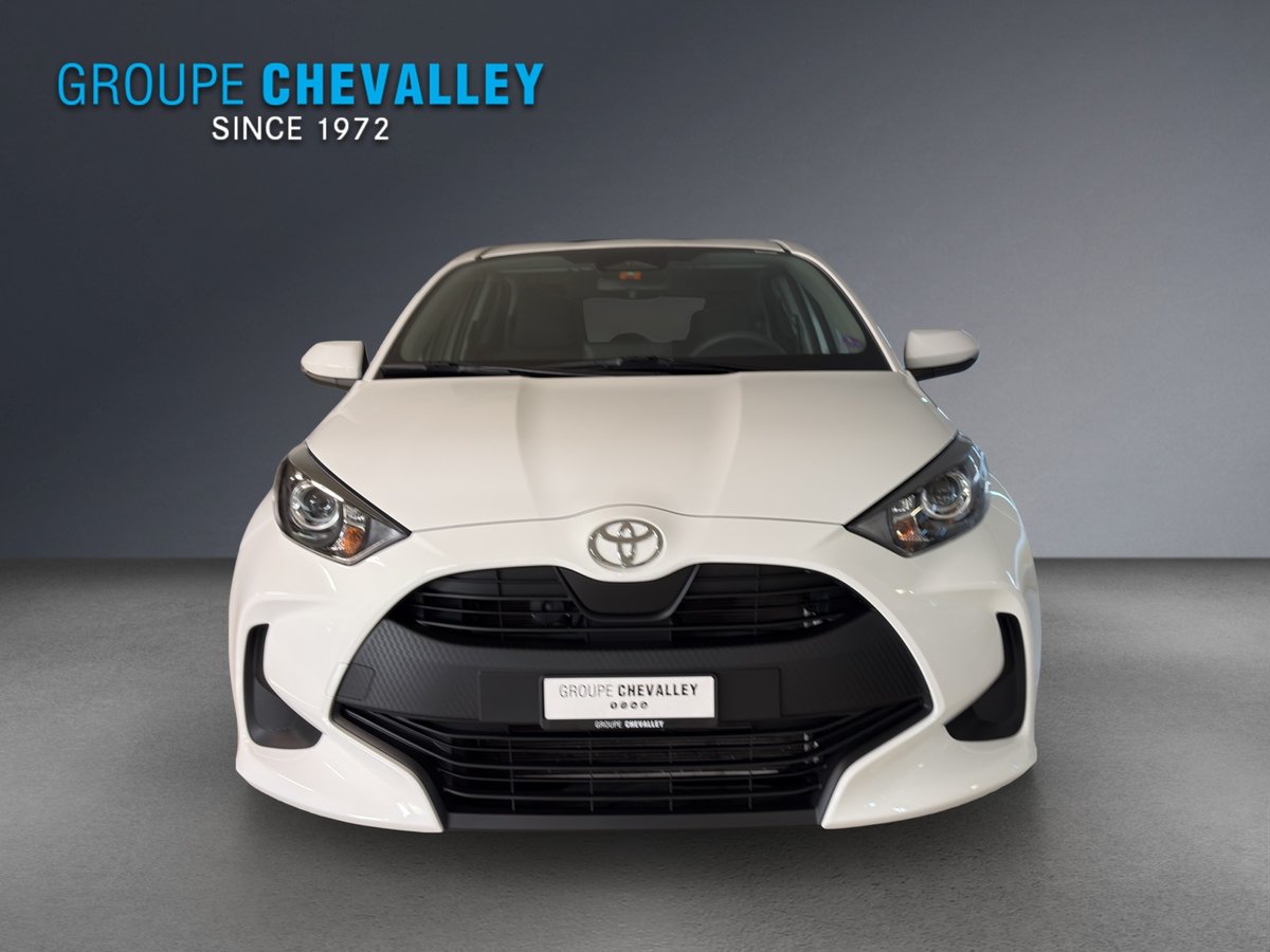 TOYOTA Yaris 1.5 Comfort e-CVT, Voll-Hybrid Benzin/Elektro, Vorführwagen, Automatik - 2