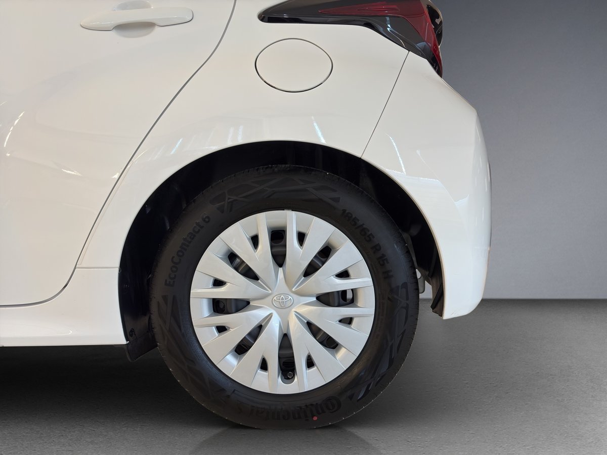 TOYOTA Yaris 1.5 Comfort e-CVT, Voll-Hybrid Benzin/Elektro, Vorführwagen, Automatik - 6