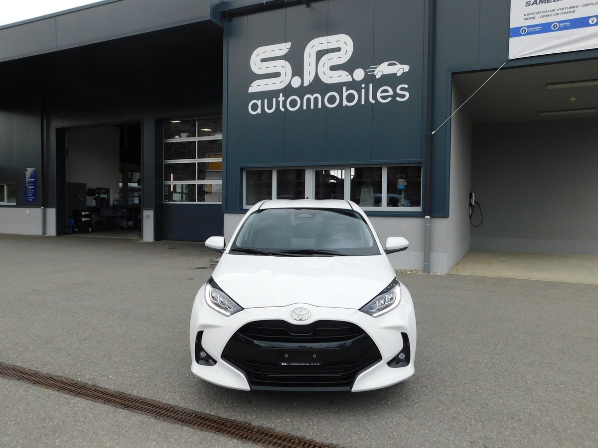 TOYOTA Yaris 1.5 Comfort e-CVT