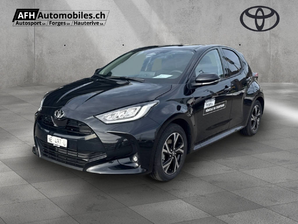 TOYOTA Yaris 1.5 VVT-i HSD Trend