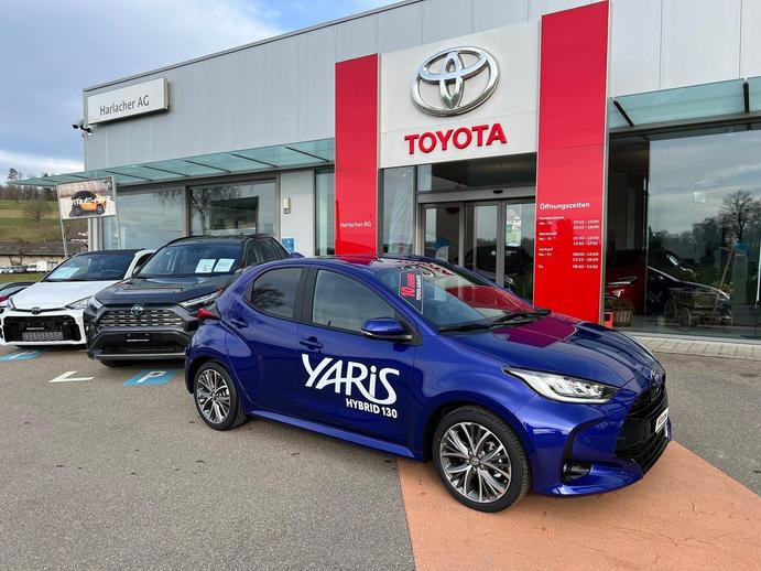 TOYOTA Yaris 1.5 VVT-i HSD Premium, New car, Automatic