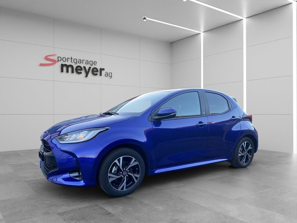 TOYOTA Yaris 1.5 VVT-i HSD Trend