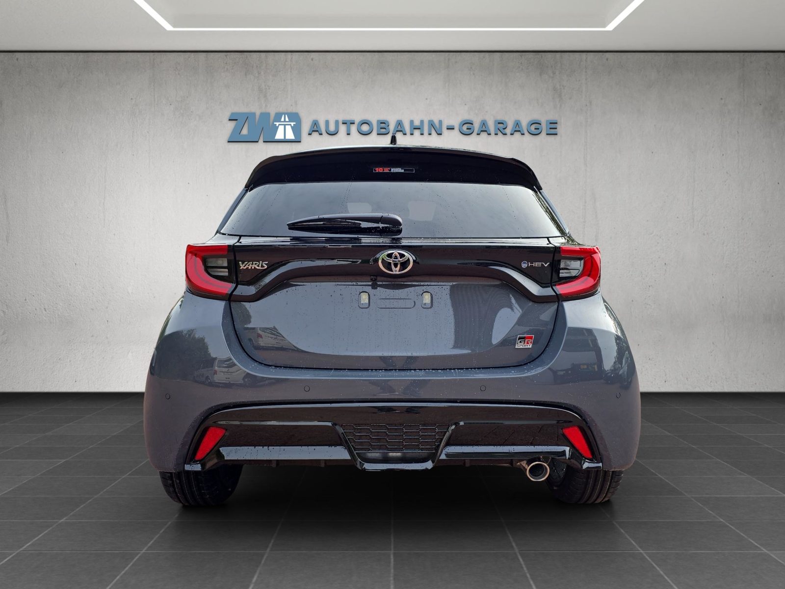 TOYOTA Yaris 1.5 VVT-i HSD GR Sport, Full-Hybrid Petrol/Electric, New car, Automatic - 4