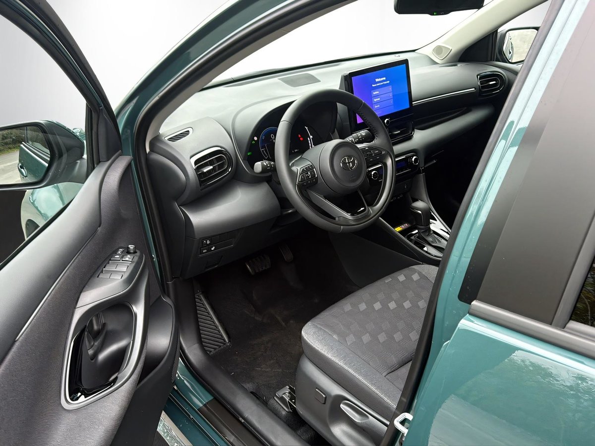 TOYOTA Yaris 1.5 VVT-i HSD Trend, Hybride Intégral Essence/Électricité, Voiture nouvelle, Automatique - 7