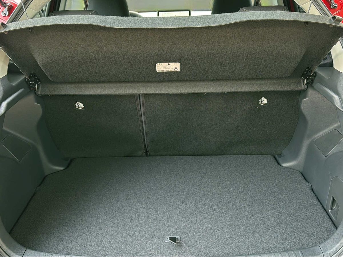 TOYOTA Yaris 1.5 VVT-i HSD Trend, Hybride Intégral Essence/Électricité, Voiture nouvelle, Automatique - 7