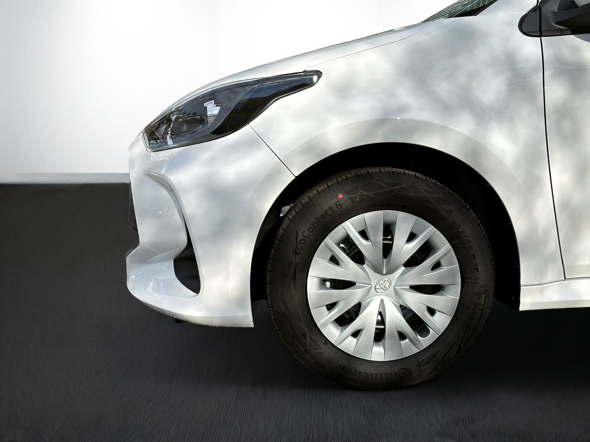 TOYOTA Yaris 1.5 VVT-i HSD Comfort, Hybride Intégral Essence/Électricité, Voiture nouvelle, Automatique - 5