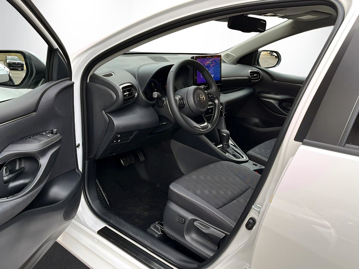 TOYOTA Yaris 1.5 VVT-i HSD Trend, Full-Hybrid Petrol/Electric, New car, Automatic - 7