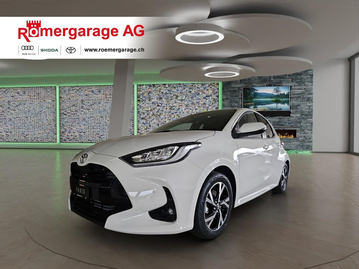 TOYOTA Yaris 1.5 VVT-i HSD Trend