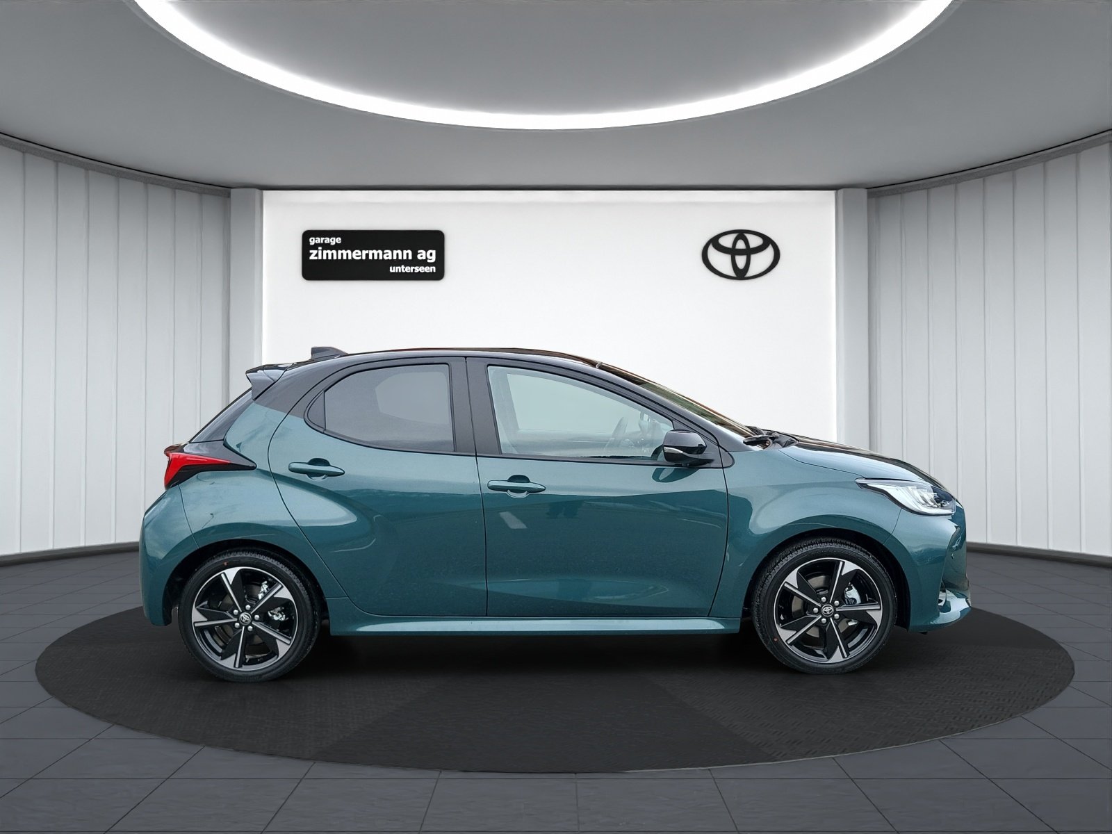 TOYOTA Yaris 1.5 VVT-i HSD Premium, Full-Hybrid Petrol/Electric, New car, Automatic - 5
