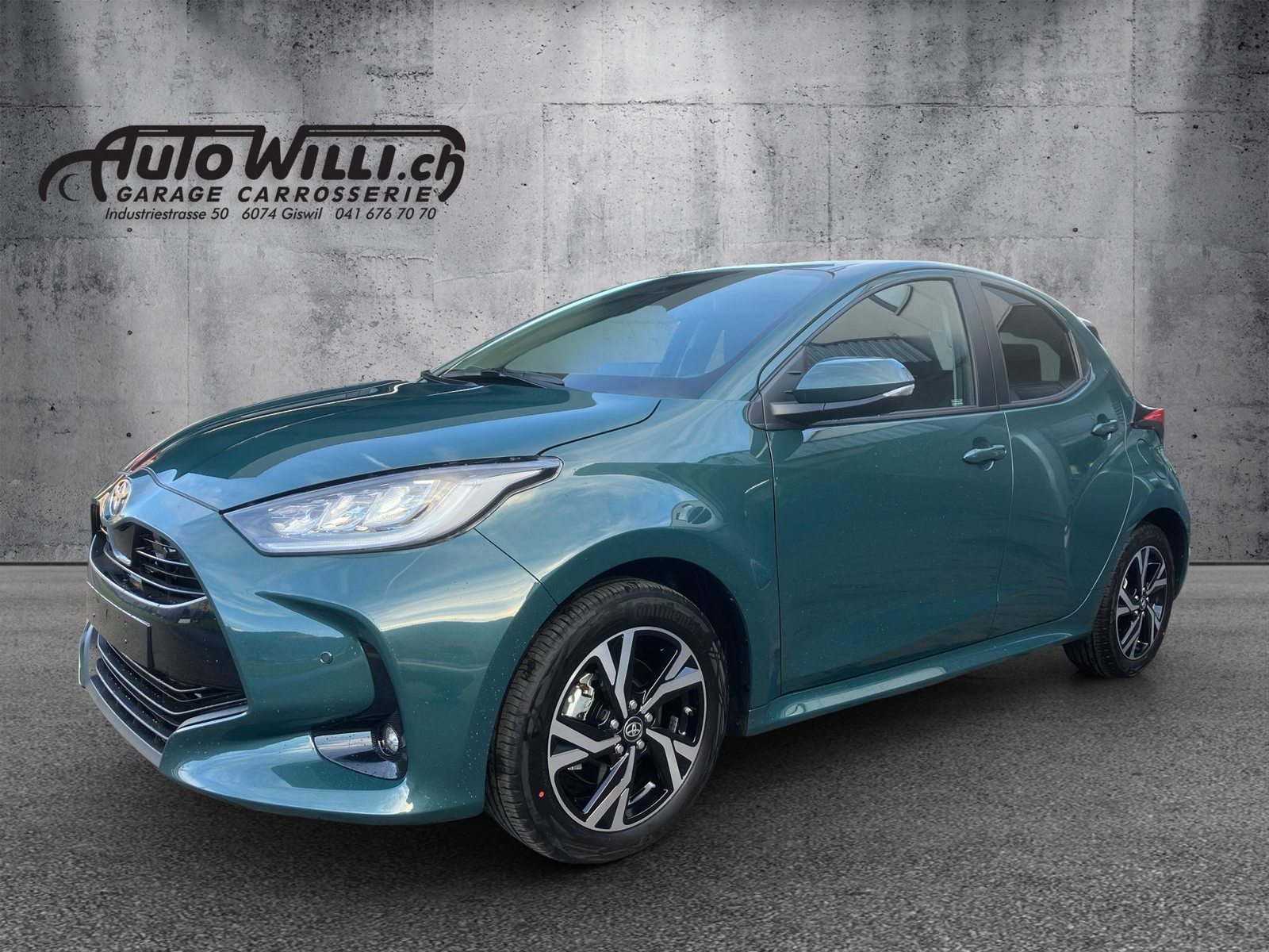 TOYOTA Yaris 1.5 VVT-i HSD Trend, Full-Hybrid Petrol/Electric, New car, Automatic - 2