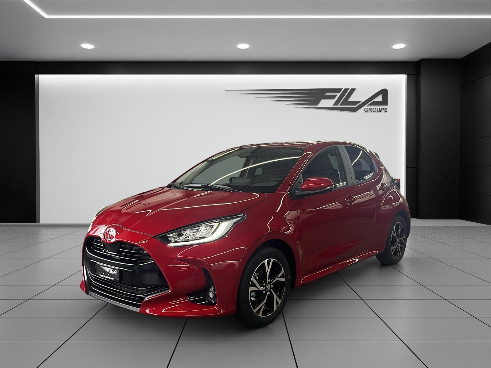 TOYOTA YARIS 1.5 VVT-i HSD Trend, Full-Hybrid Petrol/Electric, New car, Automatic - 2