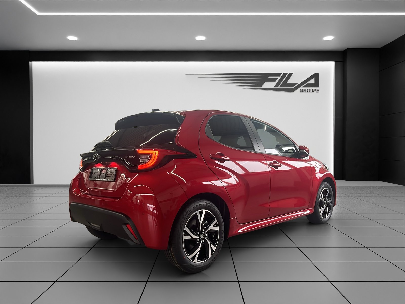 TOYOTA YARIS 1.5 VVT-i HSD Trend, Full-Hybrid Petrol/Electric, New car, Automatic - 6