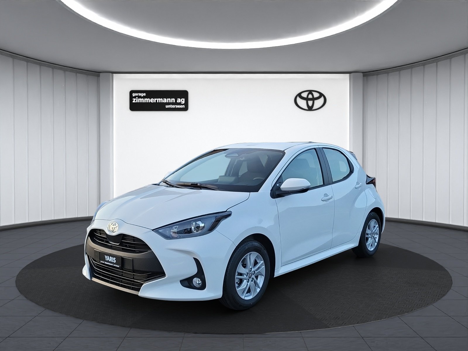 TOYOTA Yaris 1.5 VVT-i HSD Comfort