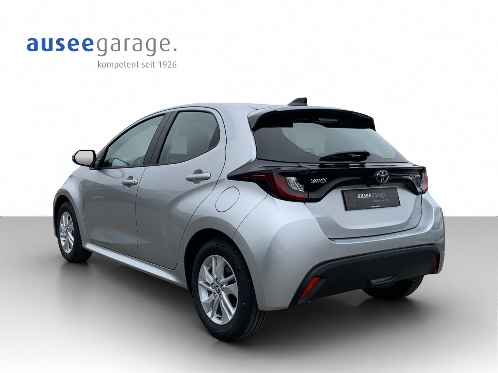 TOYOTA Yaris 1.5 VVT-i HSD Comfort, Full-Hybrid Petrol/Electric, New car, Automatic - 4