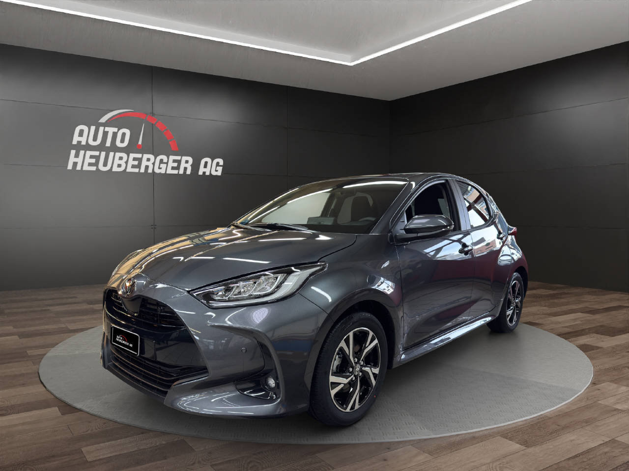 TOYOTA Yaris 1.5 VVT-i HSD Trend