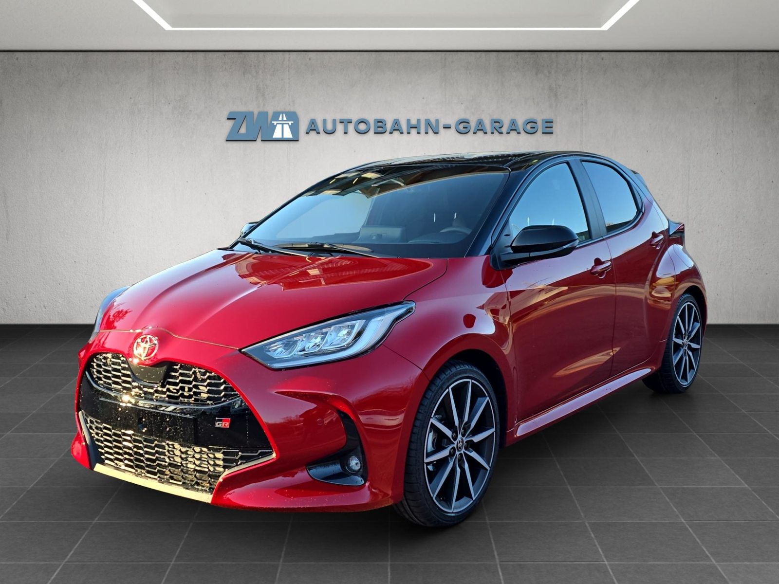 TOYOTA Yaris 1.5 VVT-i HSD GR Sport