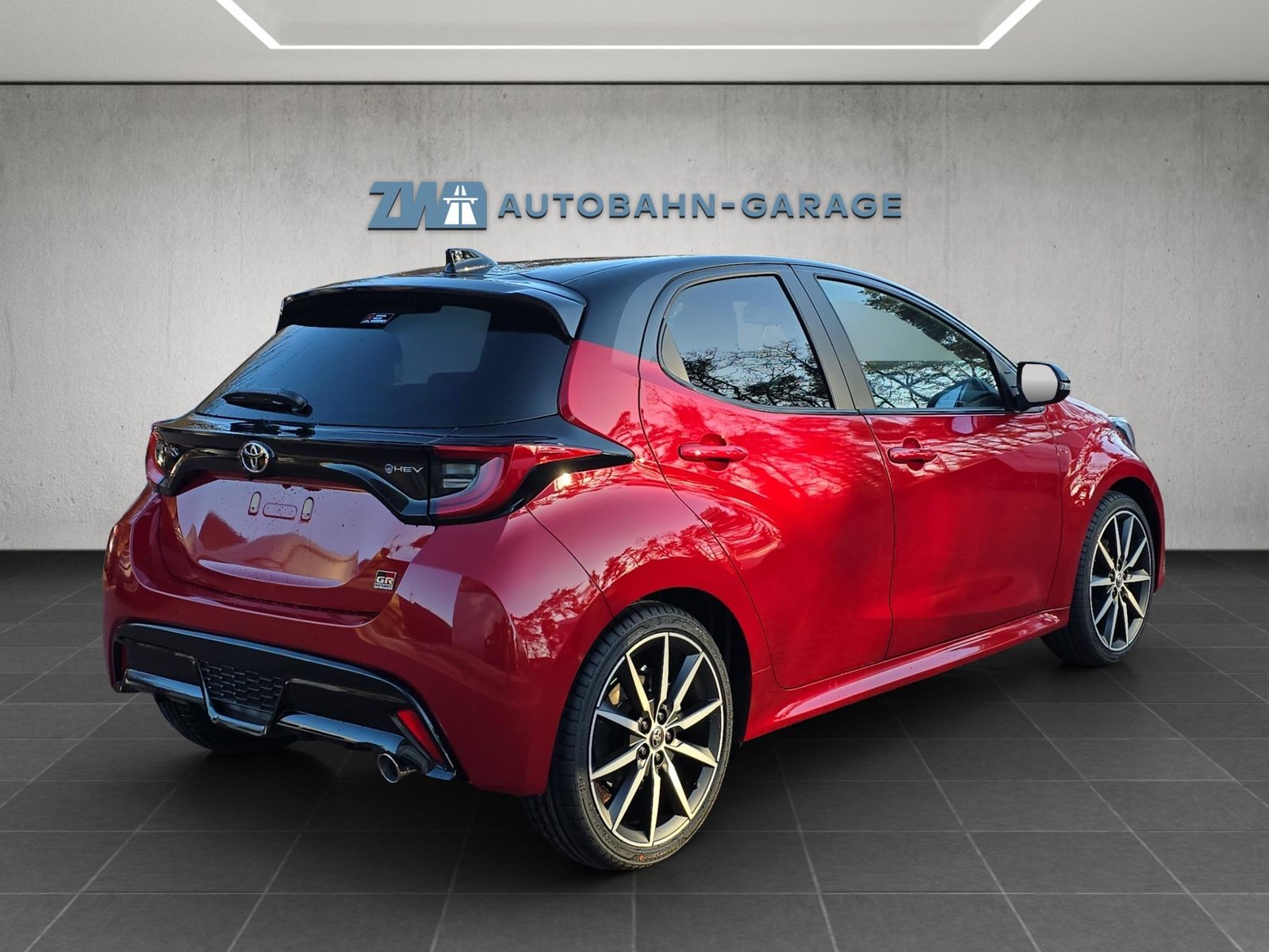 TOYOTA Yaris 1.5 VVT-i HSD GR Sport, Full-Hybrid Petrol/Electric, New car, Automatic - 5
