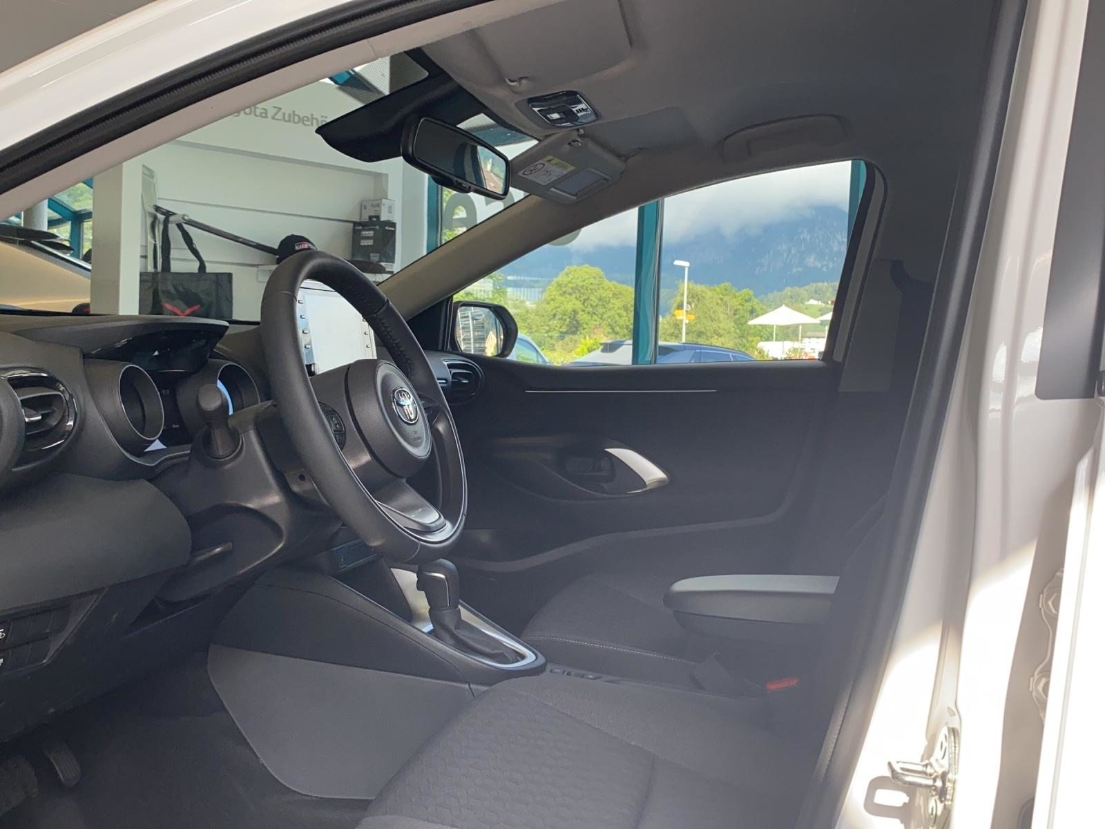 TOYOTA Yaris 1.5 VVT-i HSD Trend, Hybride Integrale Benzina/Elettrica, Auto nuove, Automatico - 5