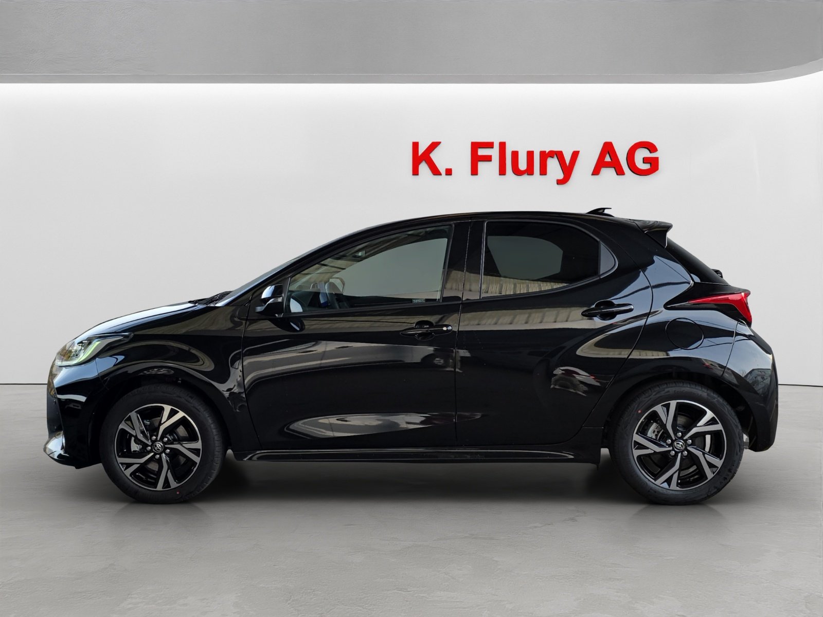 TOYOTA Yaris 1.5 VVT-i HSD Trend, Hybride Integrale Benzina/Elettrica, Auto nuove, Automatico - 2